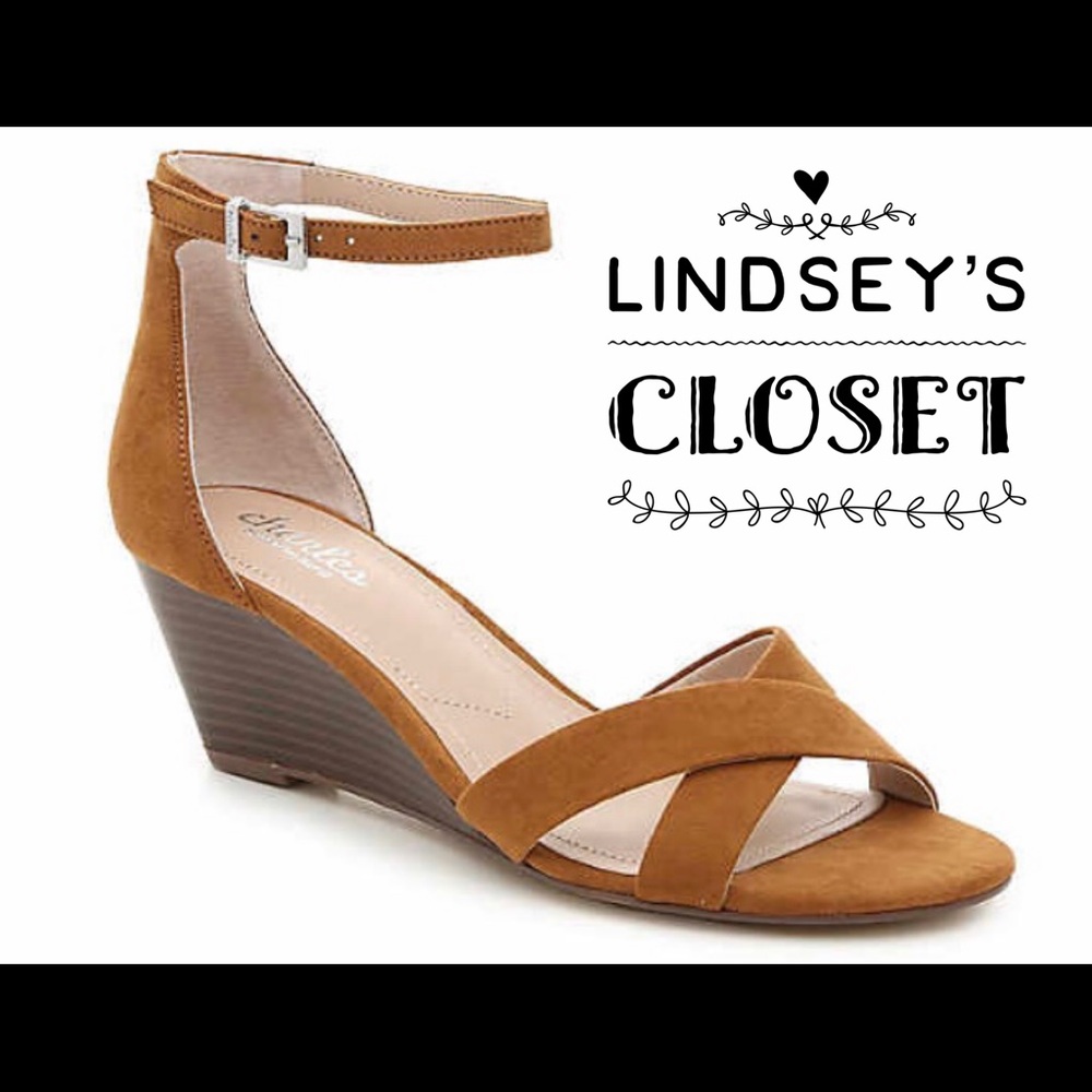Charles David ‘Griffin’ Wedge Sandal 👡